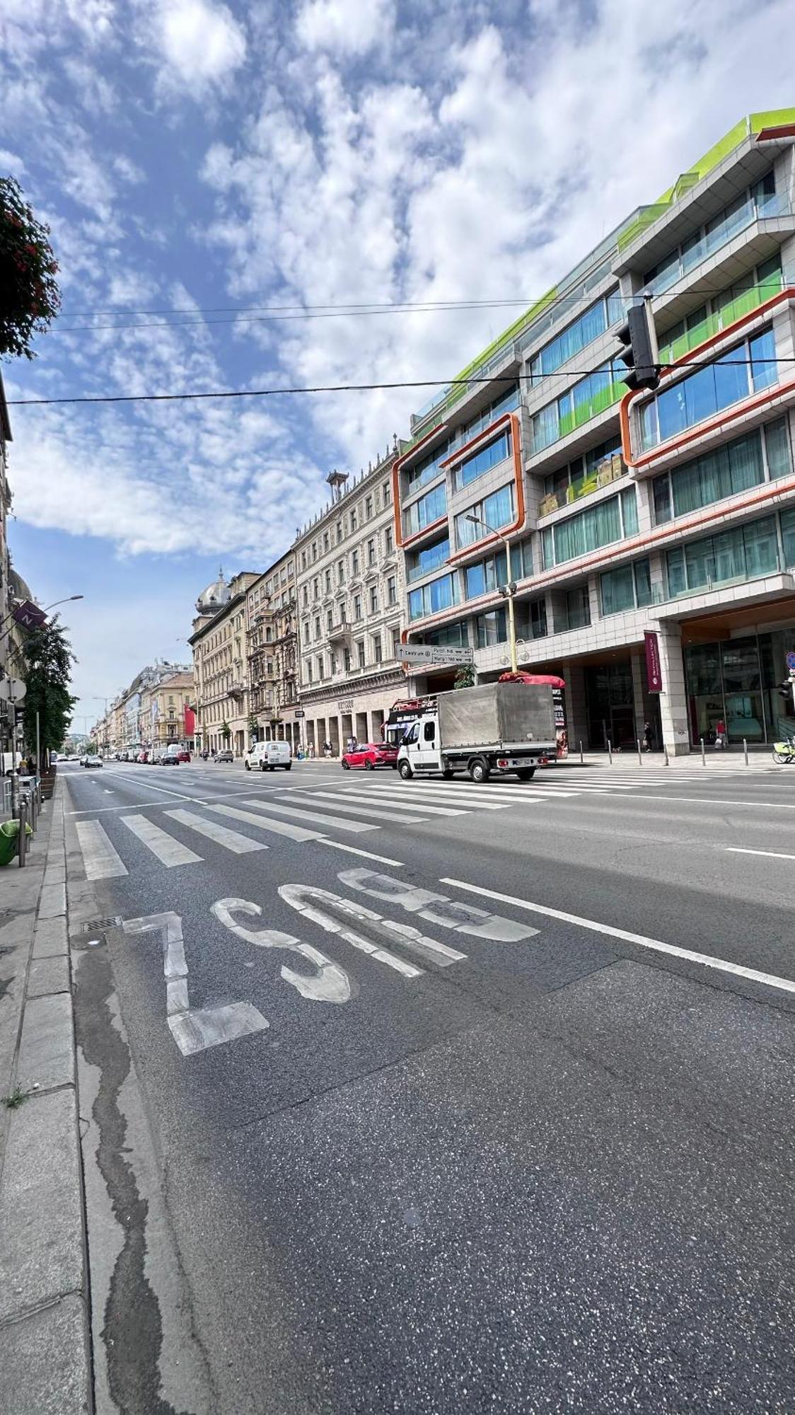 Rakoczi City Apartment Budapeste Exterior foto