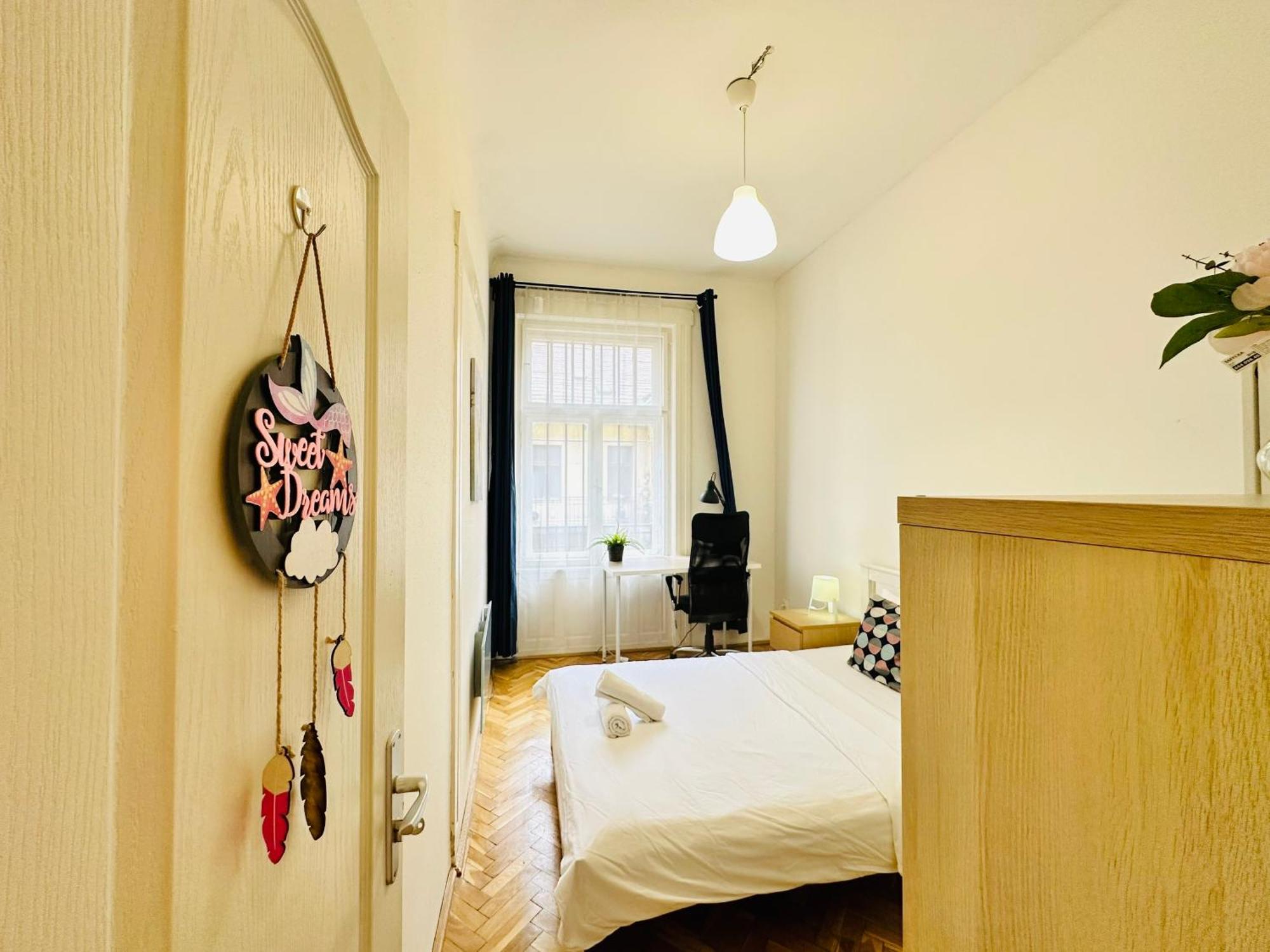 Rakoczi City Apartment Budapeste Exterior foto