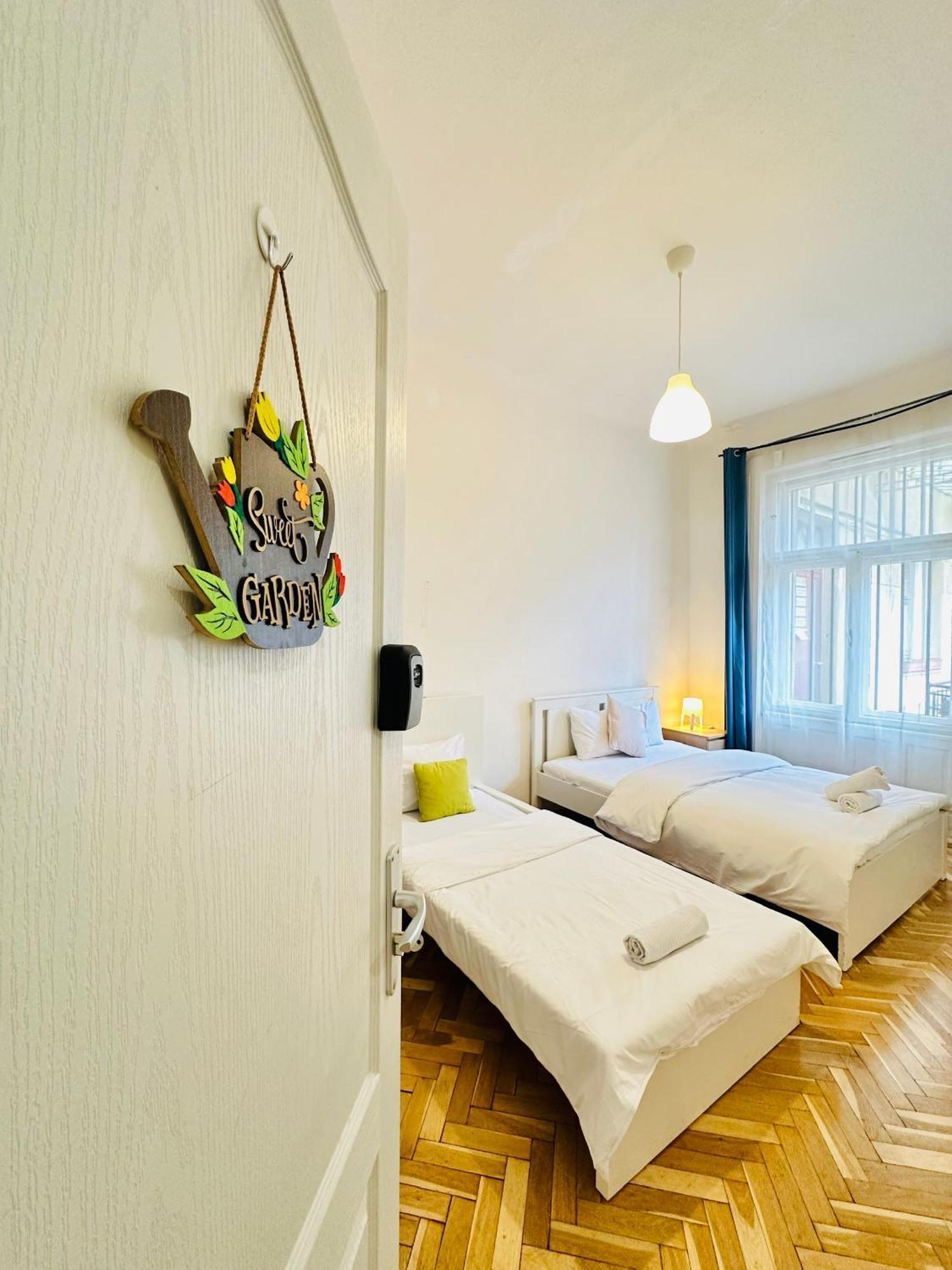 Rakoczi City Apartment Budapeste Exterior foto